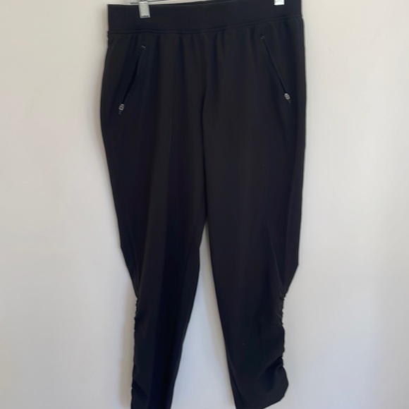 TEK GEAR ON-THE-GO joggers. Size med - Picture 1 of 5